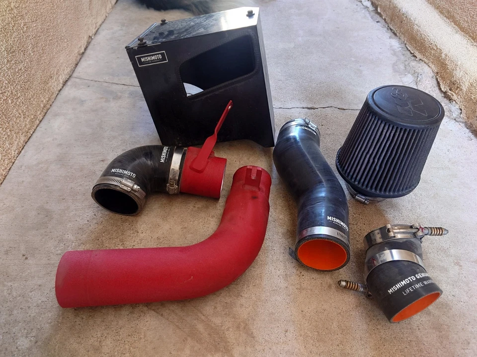 Kit de admisión Subaru WRX Mishimoto 2017 Foto 2 de 4