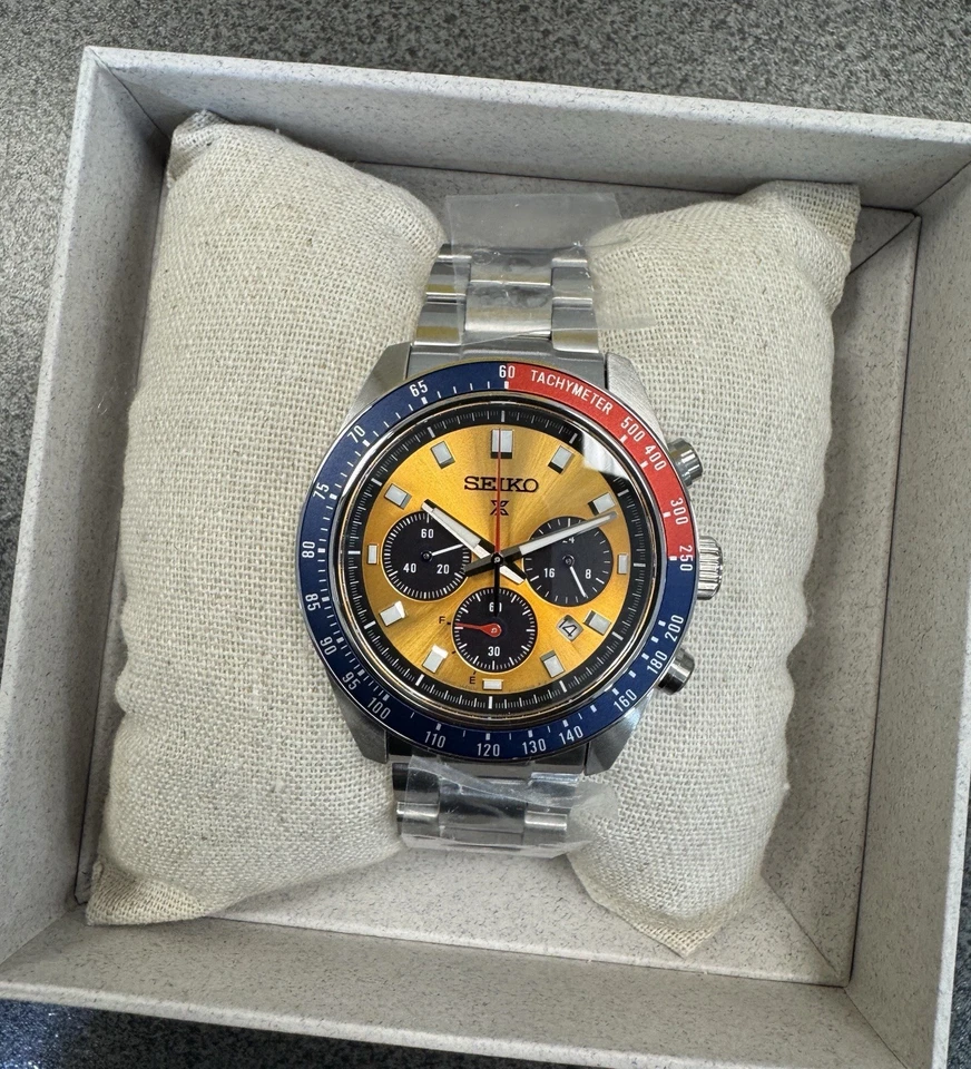 Reloj Seiko Prospex Speedtimer Pogue pulsera de acero solar esfera dorada SSC947 nuevo Foto 2 de 4