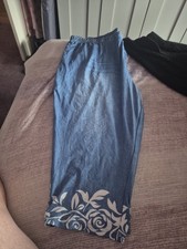 3/4 Bottoms Size 4xl By Shein New