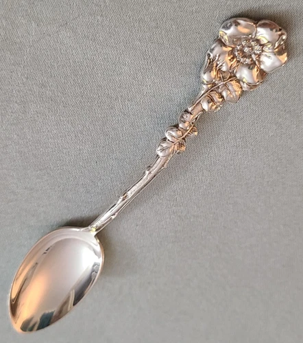 Vtg Reed & Barton Harlequin sterling silver demitasse spoon, "Wild Rose"