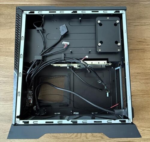 MSI Trident X Gaming PC-Gehäuse Mini-ITX - Bild 8 von 8