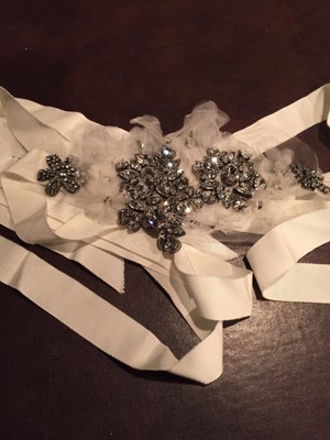 VERA WANG ICONIC SWAROVSKI SASH SPECTACULAR JEWELS DRESS  display picture 1