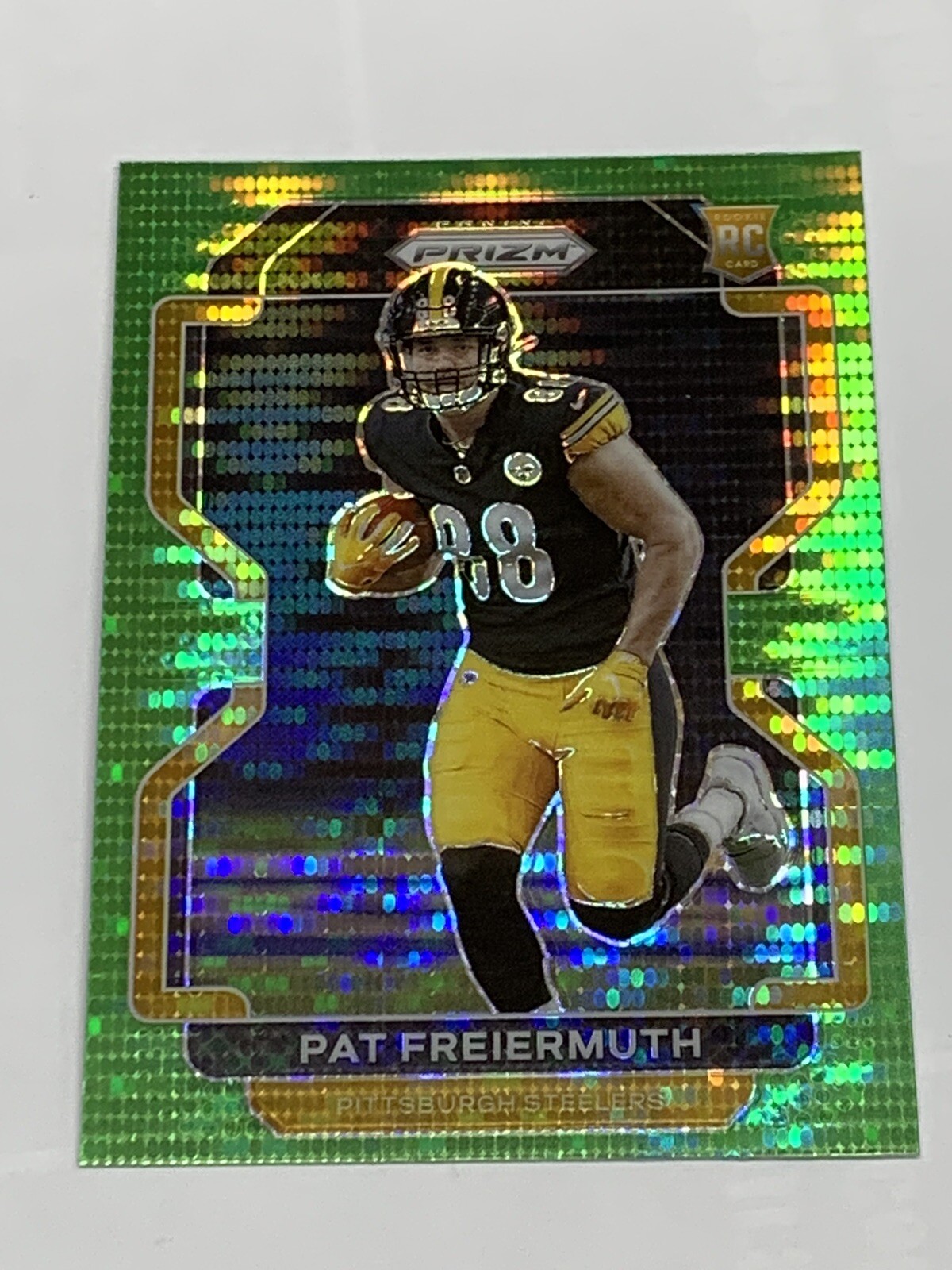 2021 Prizm Neon Green Pulsar Pat Freiermuth RC #362