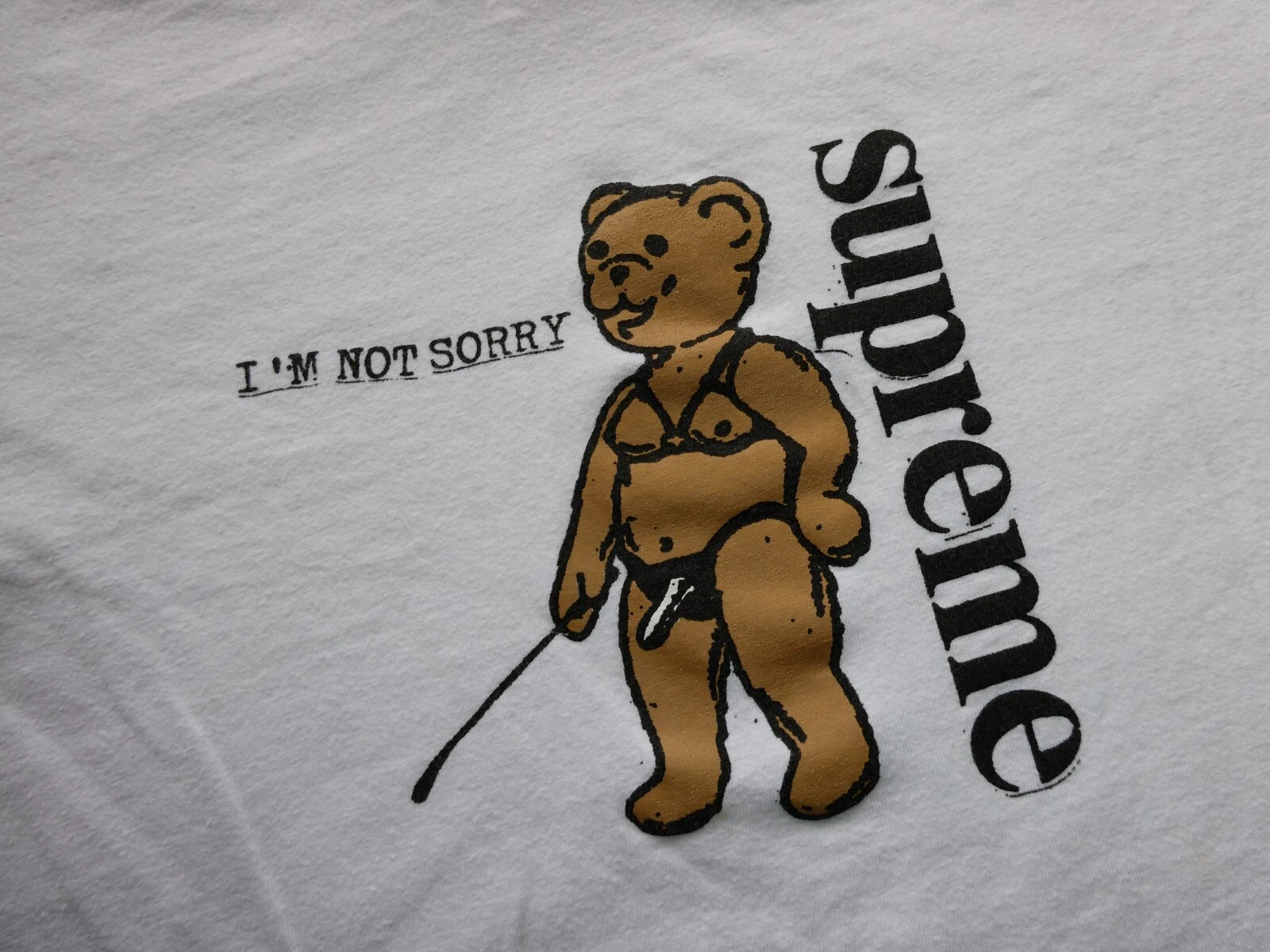 Tee shirt Supreme Not Sorry « blanc », grande taille (L), D'OCCASION, petite tache, 2021