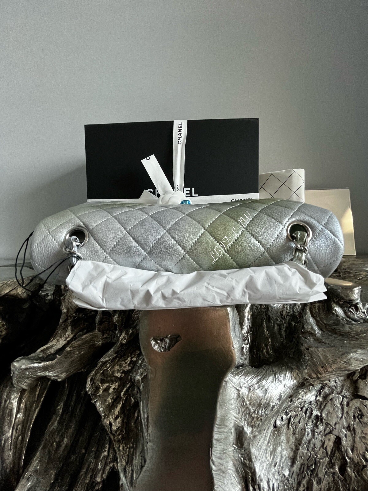 CHANEL 22C Silver Medium Classic Flap Iridescent Cloudy Goatskin Metallic Ombre image 4