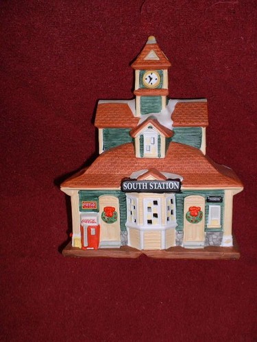 1997 Issue "Coca-Cola" "TOWN SQUARE COLLECTION": "SOUTH STATION" (STORE DISPLAY) - Picture 2 of 2