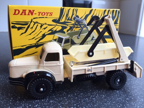 Dinky Toys/Dan Toys 139 Code 3 Berliet Absetzkipper in beige, super Qualität! - Bild 8 von 10