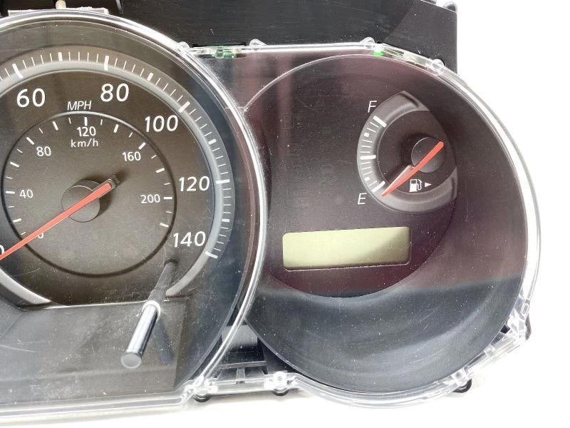 Cuadro de instrumentos velocímetro MPH AT 1,8 L compatible con Nissan Versa 75443 2010-2011 Foto 3 de 4