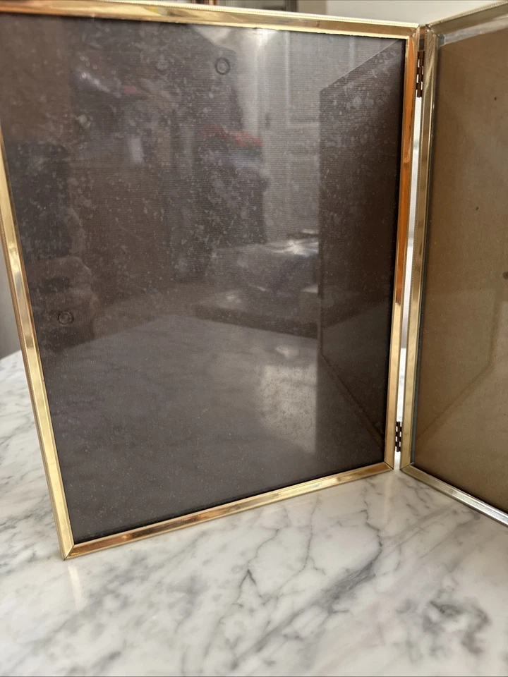 VINTAGE Metal Frame TWO PHOTO BI-FOLD HINGED GOLD TONE BRASS 8x10 PICTURE - Image 2 of 4