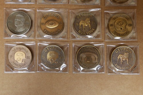 16 - U.G.A. Georgia Football Schedule Coins 1973-1988 - Bild 2 von 6