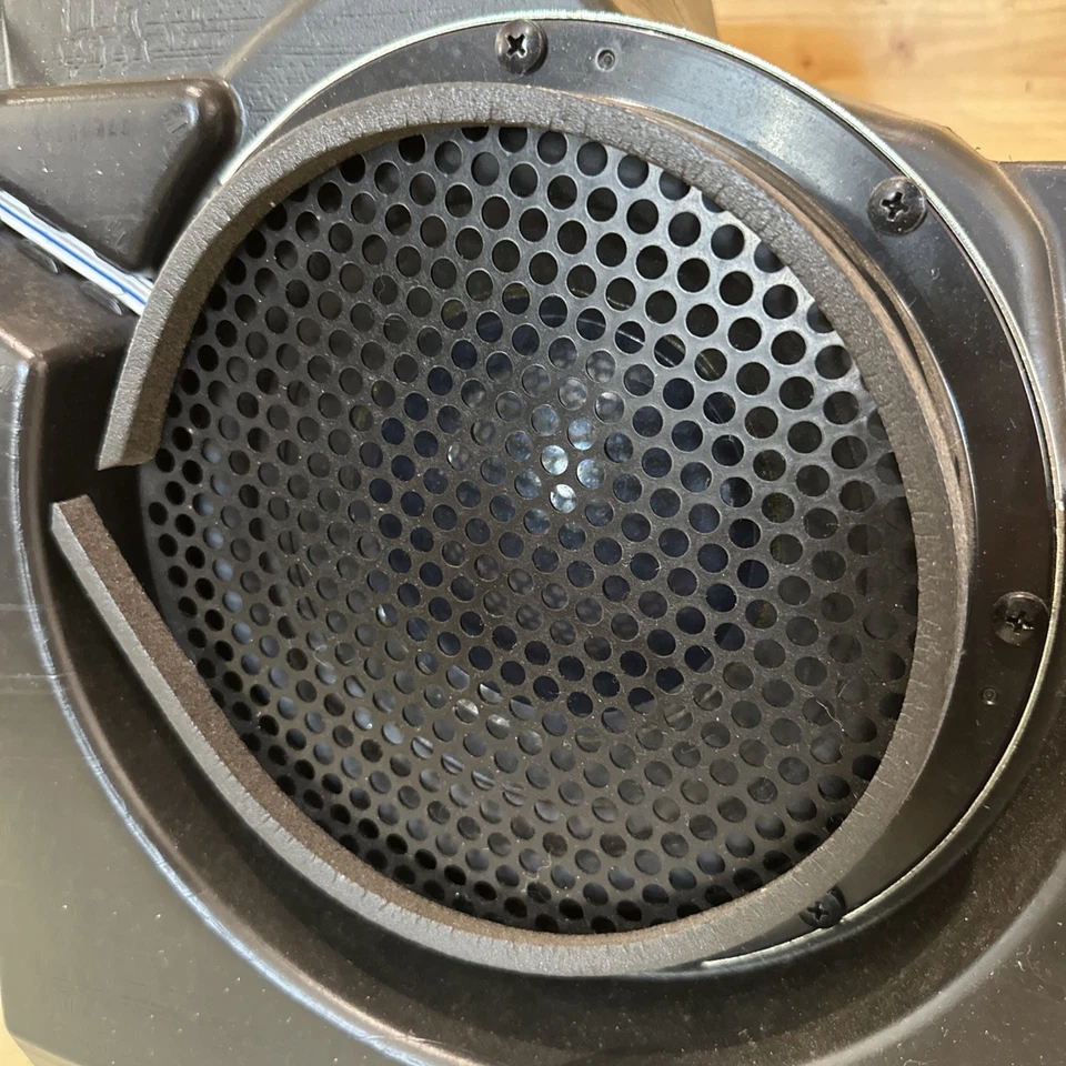 2018Ford Explorer Subwoofer Speaker SONY Corporation GB5T-19A067-BA OEM USED Foto 4 de 4