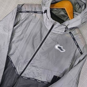 NIKE WILD RUN ウィンドブレーカー グレー M Nike Wild Run Jacket | eBay