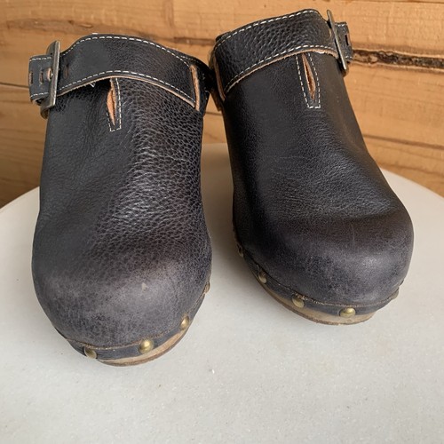 Sanita Miles Womens Size 42 (9.5 US) Black Leather Studded Strap Buckle *Scuffs* - Picture 4 of 8