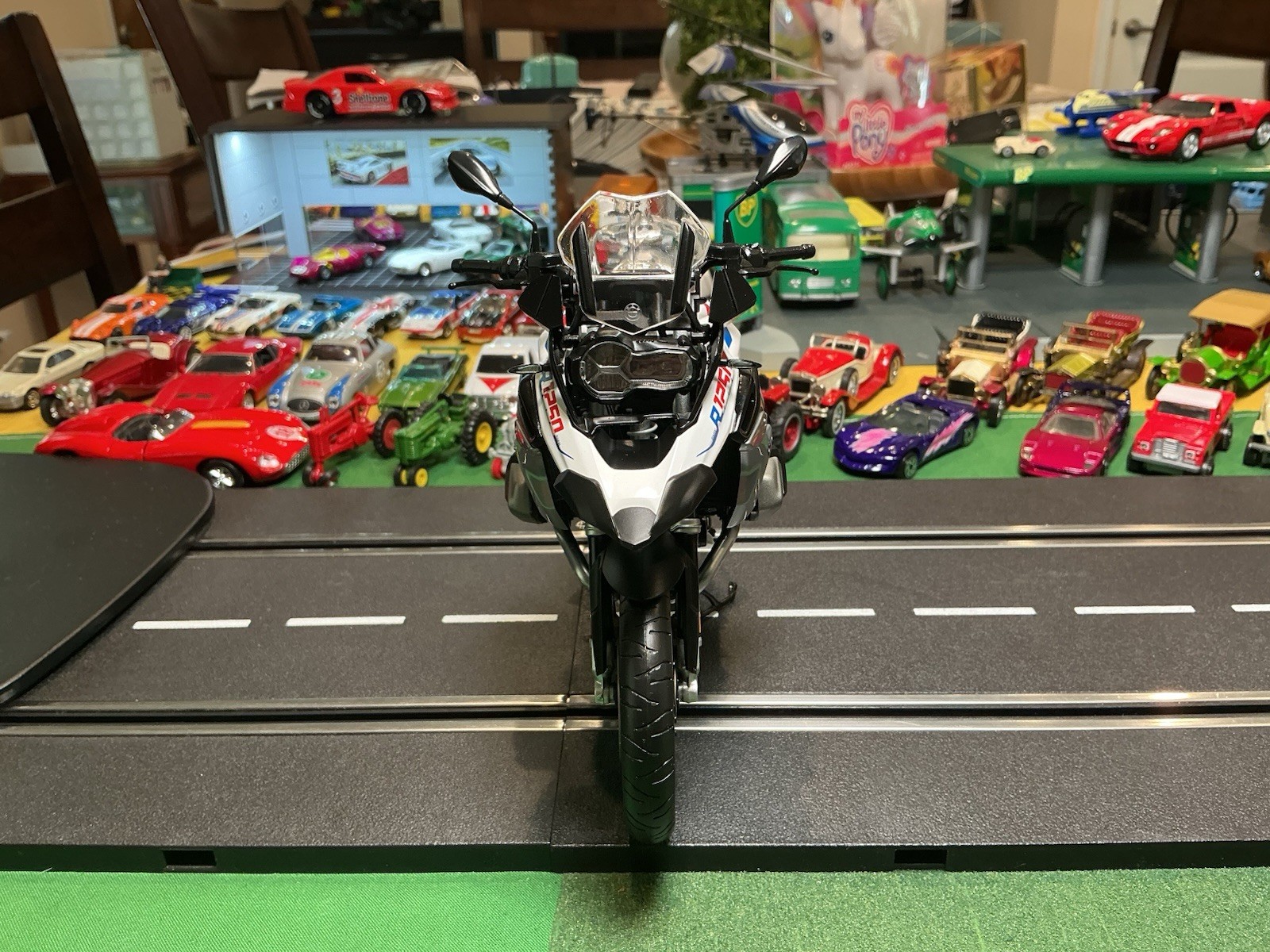 Picture 3 of 9