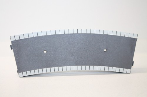 OO 1:76 Hornby Large Radius Curved Plastic Platform Section R462 FNQHobbys - Picture 3 of 6