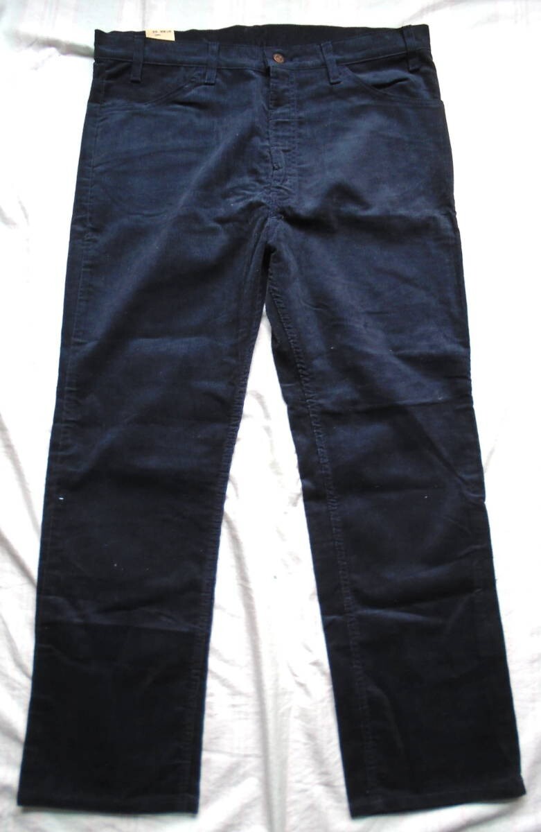 Levi’s 519 Corduroy / Made in USA / 90s NWT Vintage 90s Levi's 519-1517 Navy Blue Corduroy Pants 38x29