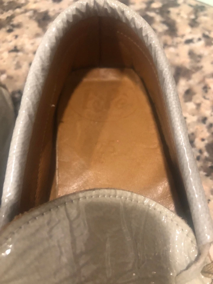 Mocassins PePe Boutique sapatos de couro verde sálvia feitos na Itália - Imagem 2 de 4