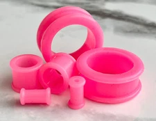 PAIR Pink Silicone Tunnels Double Flare Plugs Earlets Soft Flexible Gauges