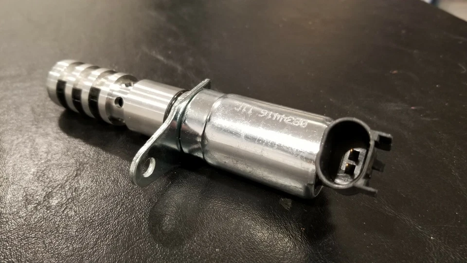 OEM 12615873 Variable Valve Timing Solenoid VVT for Chevy Buick GMC Oldsmobile - Imagen 2 de 4