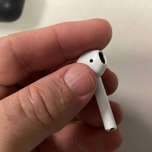 Preowned Apple AirPods 1st Generation A1523 Left Earbud Only Works - 第 4/10 張圖片