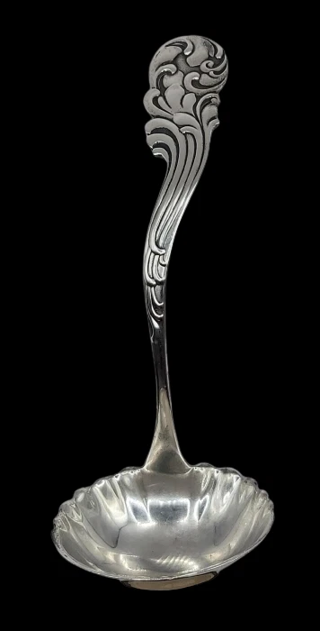 Antique Whiting Marquise Sterling Silver Sauce Ladle 1889 Shaped Foliage Handle