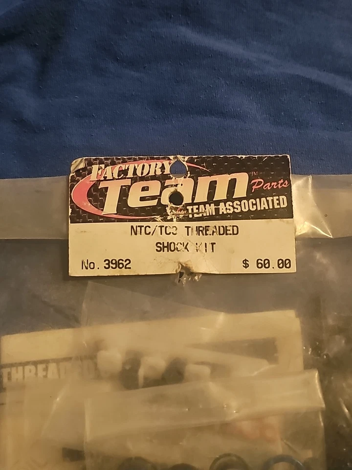 Team Associated #3962 Factory Team Aluminum Threaded Shocks for RC TC3 NTC3 (M1) - Image 2 of 4