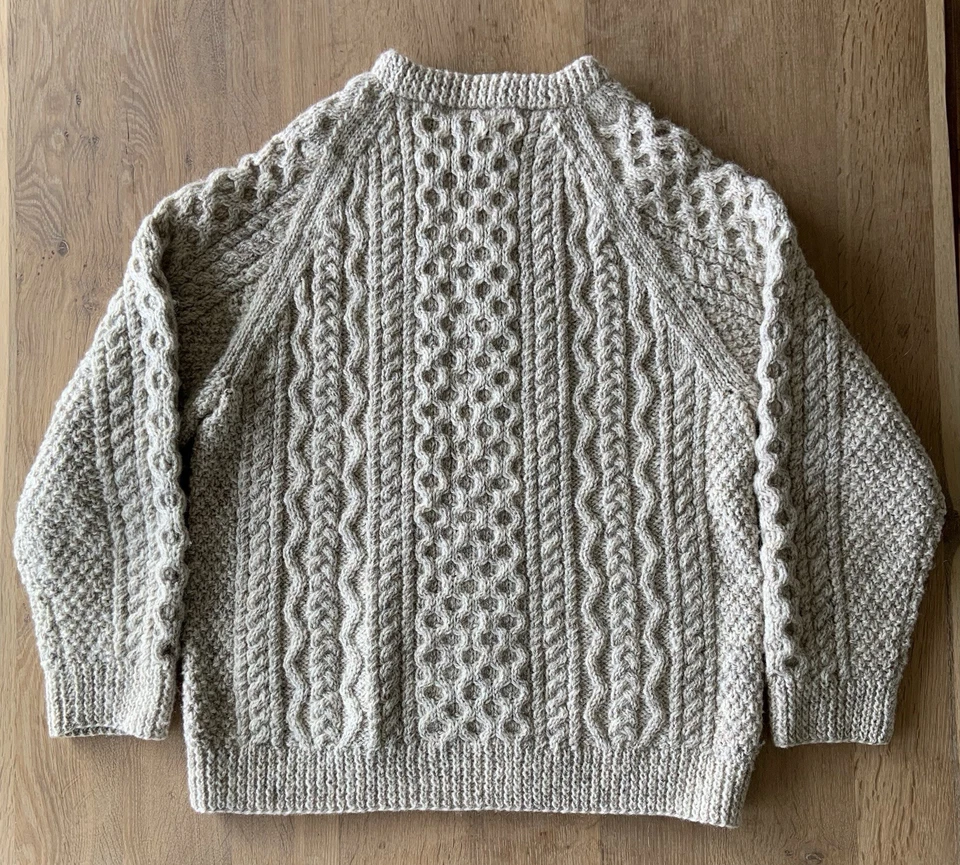 Suéter Carraig Donn Grueso Tejido con Cable 100% Lana Islas Aran Talla 44 Nuevo sin Etiquetas Foto 2 de 4