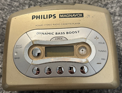 Philips Magnavox Stereo Radio CD Player Dynamic Boost  Model  AQ6682 No Cord