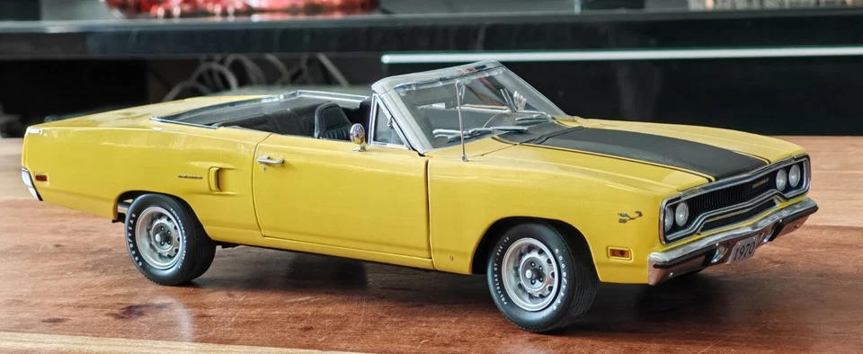 Plymouth Road Runner GMP 1/18 - Photo 3/4