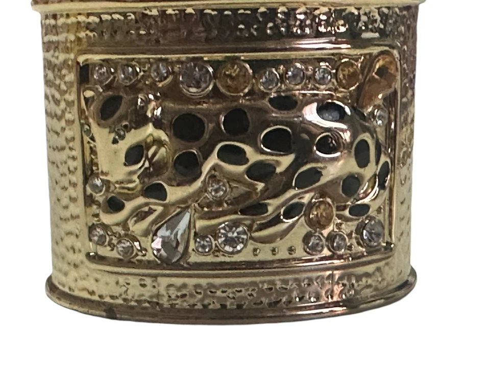 Brazalete ancho Lilly Pulitzer martillado metal dorado esmalte gato leopardo guepardo Foto 2 de 4