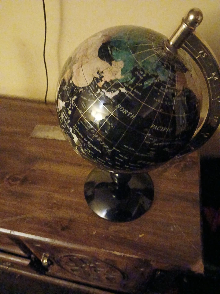 Hermoso globo terráqueo grande de 22 pulgadas de ónix negro lapislázuli con latón pulido! Foto 2 de 4