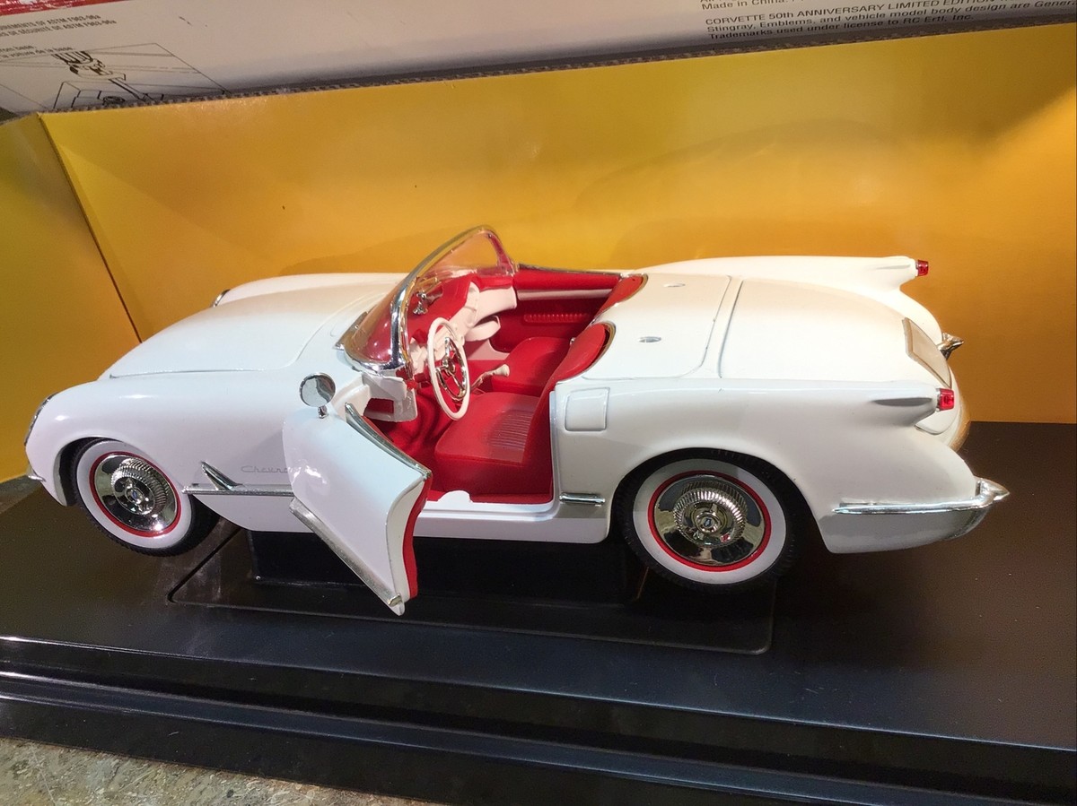 ●Ertl 1/18 シボレー コルベット 50anniversary ERTL American Muscle 1953 Corvette 50th Anniversary
