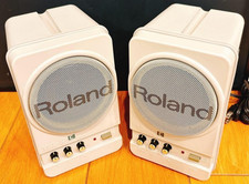 Roland MA-12C Micro Monitor Powered Active Speaker Pair Tested Working Used