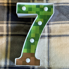Lighted Marquee Number 7 LED Light, Green Pixel Pattern Birthday Decor