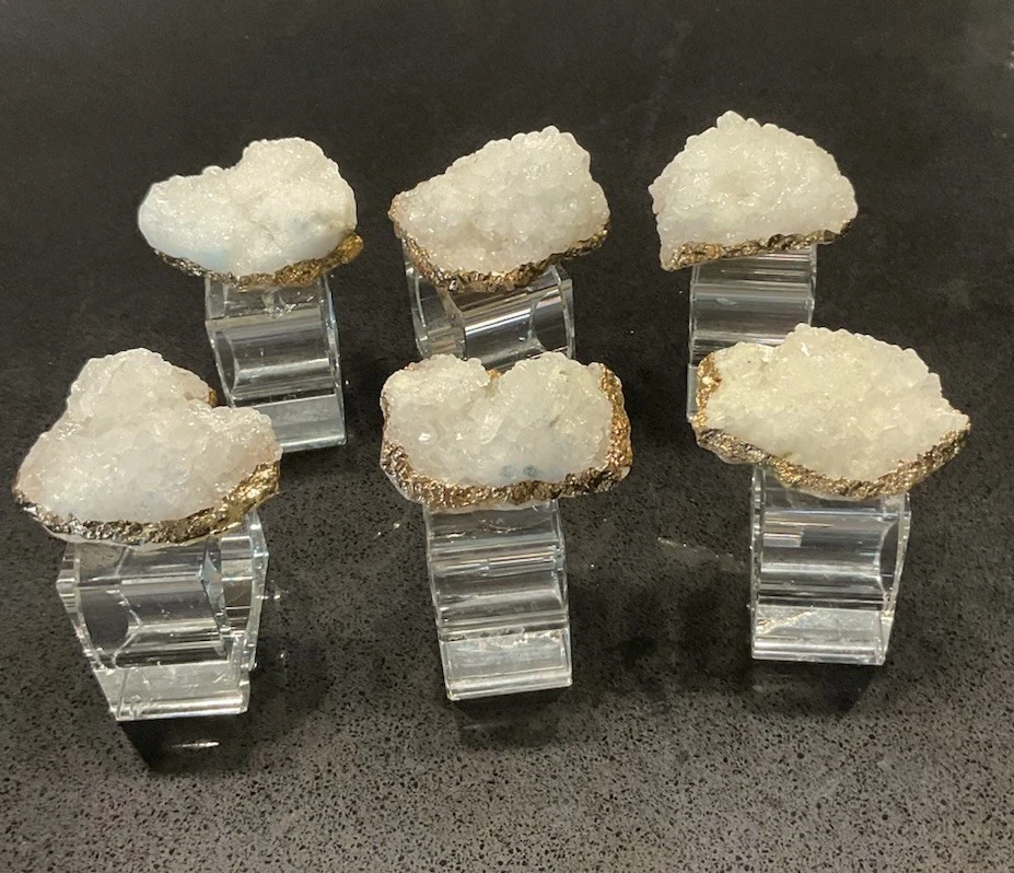 Juego de 6 servilleteros de vidrio con borde de lámina dorada de cristal Geoda Foto 2 de 4