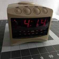 Vintage General Electric Model 7-4806A GE AM/FM Digital Alarm Clock Radio Works 