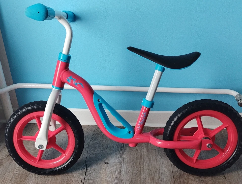Laufrad Chillafish Charlie 10" leichtes Rad 1. Laufrad pannensicher Tragegriff