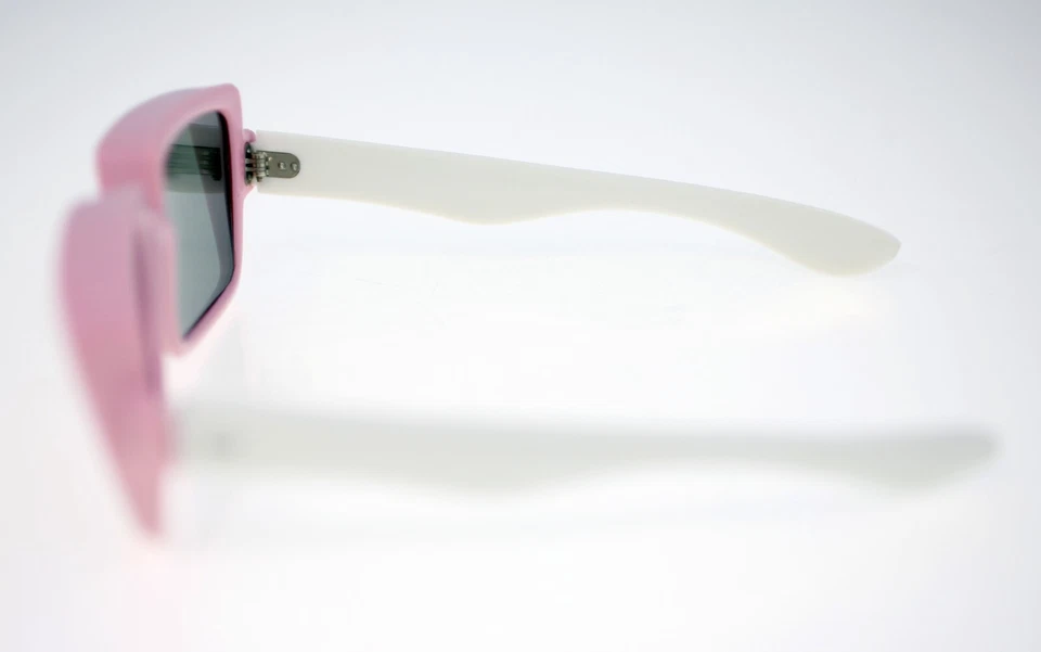 Vintage 1970s French ‘Pink TV’ square-shaped sunglasses (Weight: 38g) - Image 4 of 4