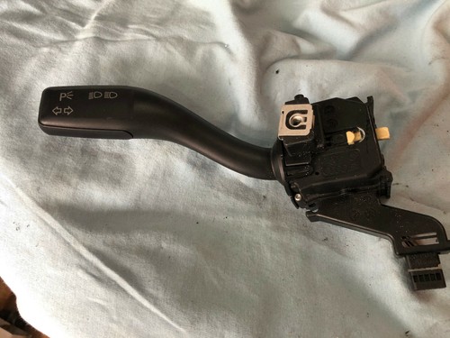Audi A3 S3 TT TTS TTRS 8J Blinker Fernlicht Lenkstockschalter Hebel 8P0953513A
