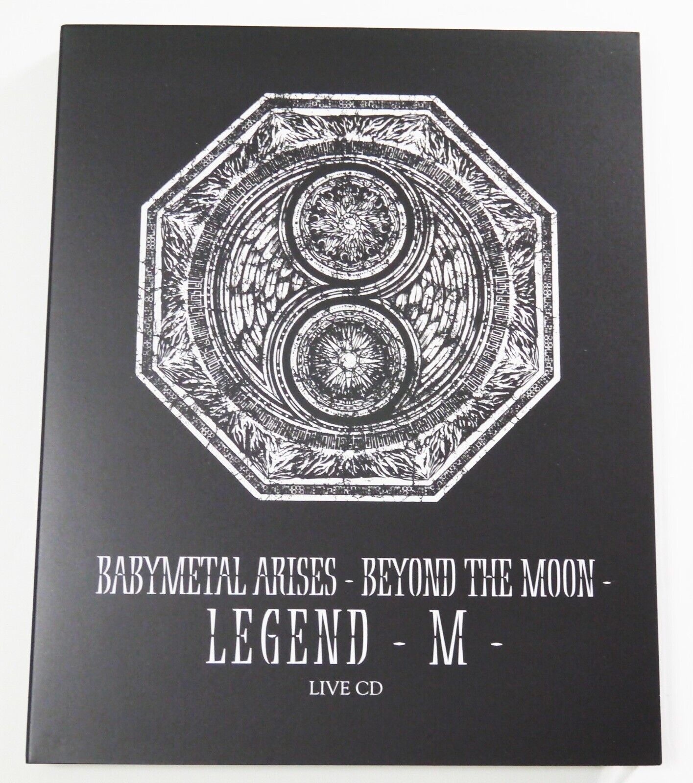 BABYMETAL ARISES BEYOND THE MOON LEGEND M REISSUED EDITION Blu-ray+2CD