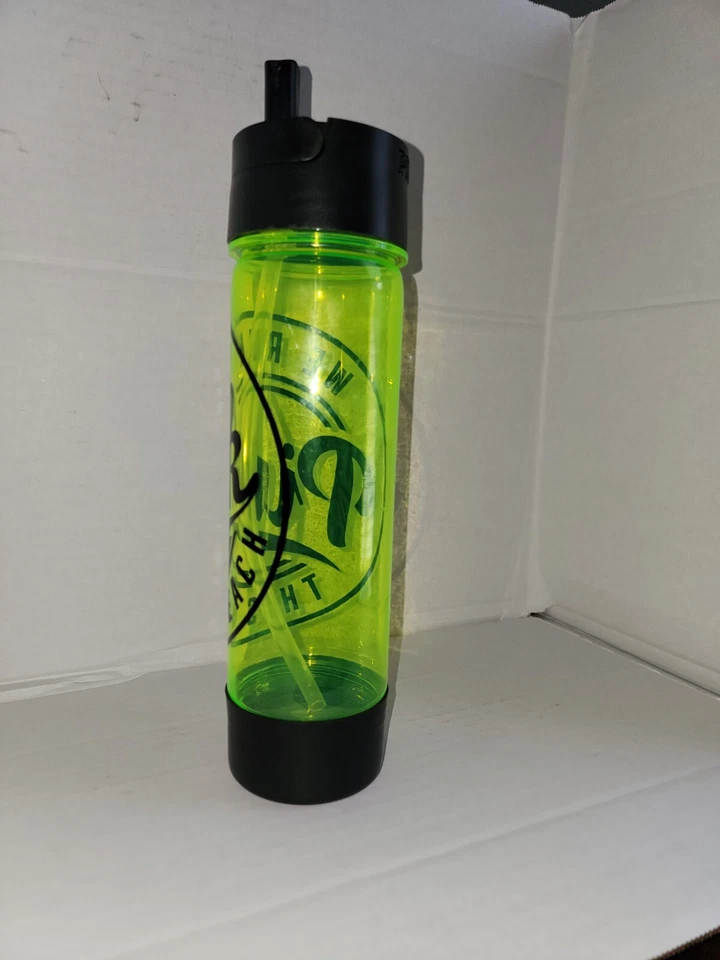 BOTELLA DE AGUA CAMPUS VICTORIA'S SECRET ROSA VERDE LIMA 24 OZ DIRIGIMOS ESTA PLAYA Foto 3 de 4