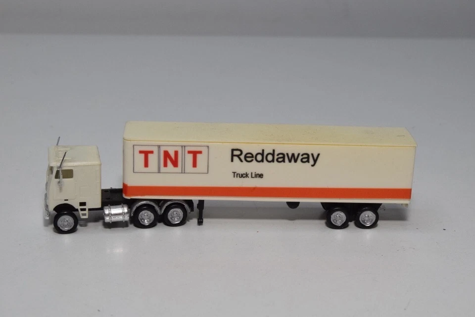 B54 1:120 ?? 10CM LONG KENWORTH TNT REDDAWAY TRUCK WITH TRAILER TNT EXC. COND. - Image 2 of 4