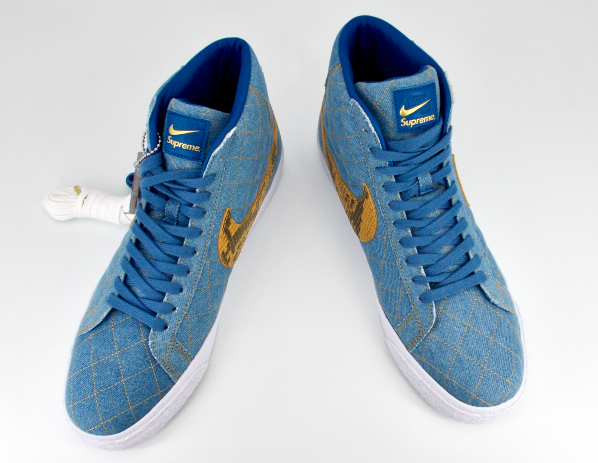 Nike SB Blazer Mid QS Supreme 