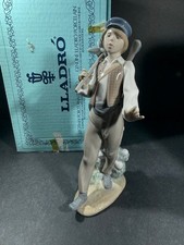 Retired Lladro 5676 "Wandering Minstrel" with Box - SIGNED