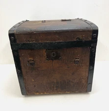 Vintage STEAMER TRUNK Small chest storage box antique decor brown victorian old