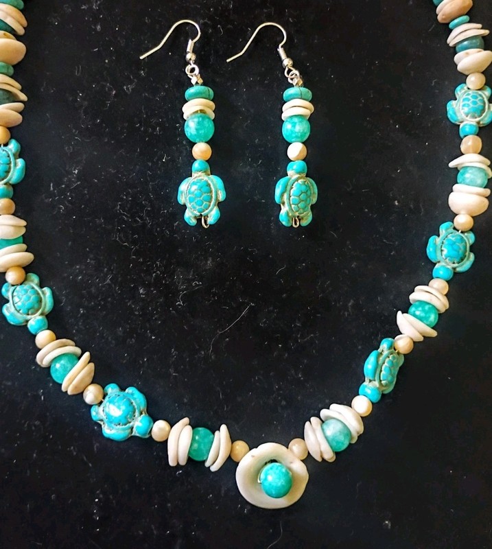 Torquise Pucca Shells Freshwater Pearls Necklace and Earring Set. Handcrafted.