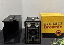 Vintage Kodak Brownie Target Six-16 Box Camera w/ Box Not Tested 