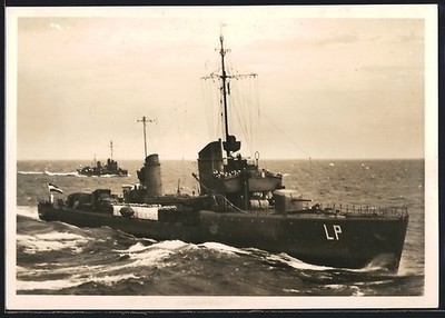 AK Kriegsmarine Torpedoboot Leopard bei voller Fahrt 
