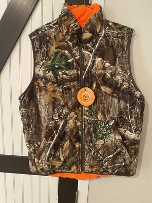 Magellan OutdoorsSleeveless Reversible Real tree Edge Size Large NWT