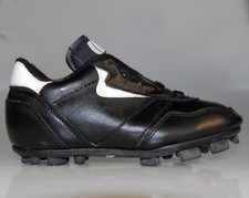 Botines de béisbol Manríquez para niños de cuero negro 2553